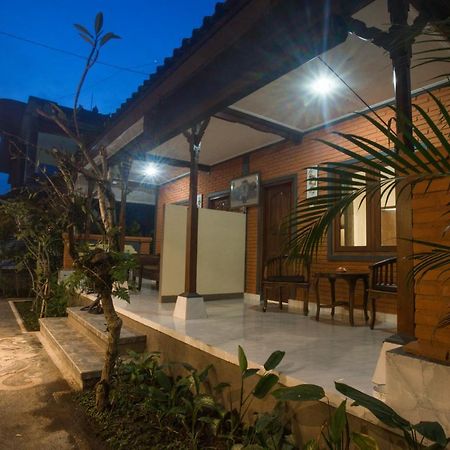 Отель Monka House Убуд Экстерьер фото